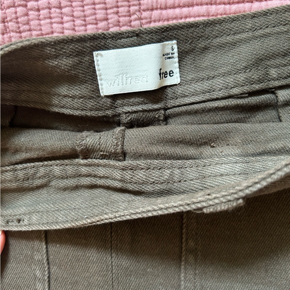 Aritzia Wilfred Free Dark Green Skirt, Side Zipper, Front Pockets, size 6 - Picture 3 of 4